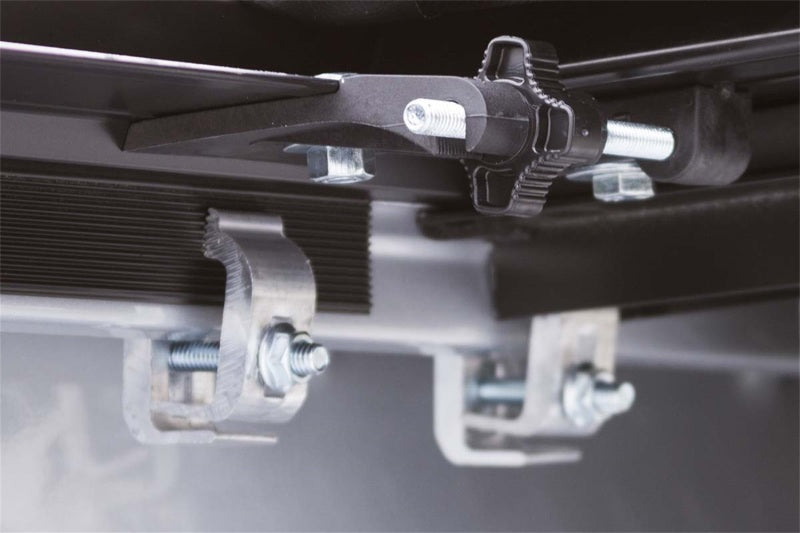 Access Lorado 1998-2004 Nissan Frontier Crew Cab 4ft 6in Bed Roll-Up Cover