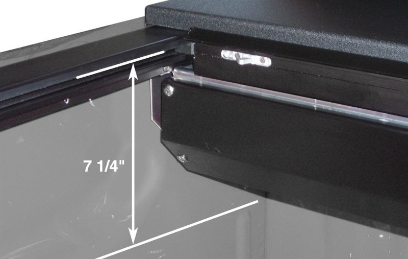 Roll-N-Lock 04-15 Nissan Titan King Cab SB 77-1/4in M-Series Retractable Tonneau Cover