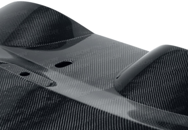 Seibon 02-07 Nissan 350z Carbon Fiber Tonneau Cover