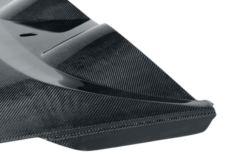 Seibon 02-07 Nissan 350z Carbon Fiber Tonneau Cover