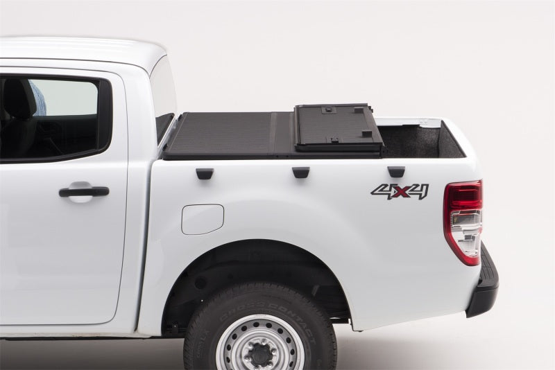 Extang 09-13 Nissan Frontier (6ft Bed) (w/ or w/o Track Sys) (6ft) Solid Fold 2.0